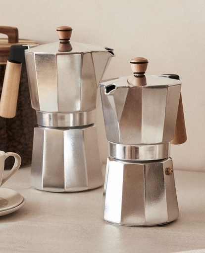 Aluminium with wooden handles Moka Pot - 6 cups/300ml